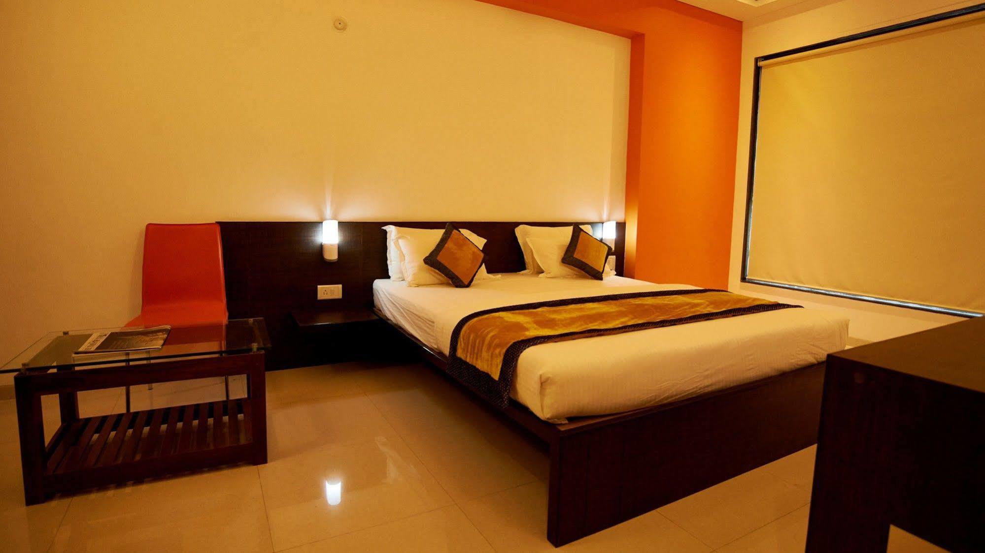 Hotel Golden View Shirdi Exterior foto
