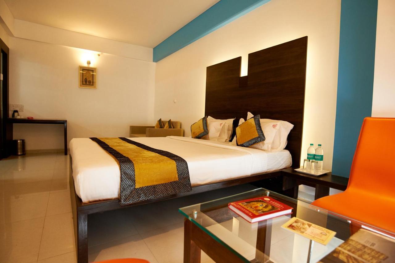 Hotel Golden View Shirdi Exterior foto